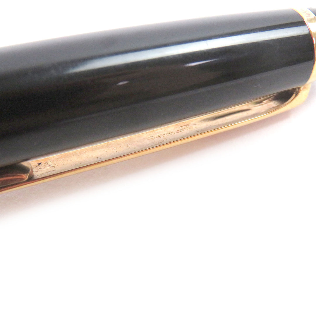 Very Good MONTBLANC Ballpoint pen Meisterstück Classic black