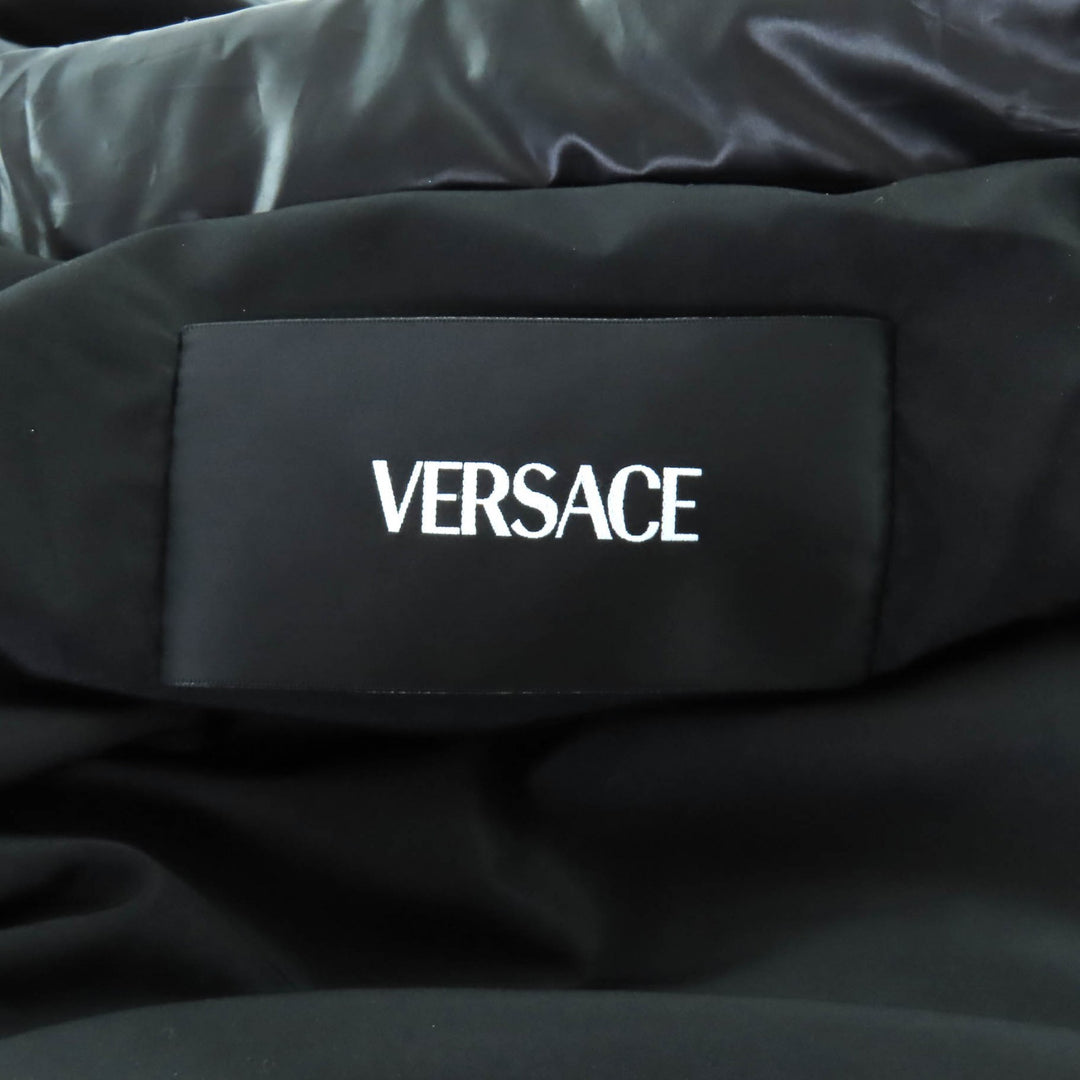 Excellent VERSACE down coat black polyester Women 36 1007656