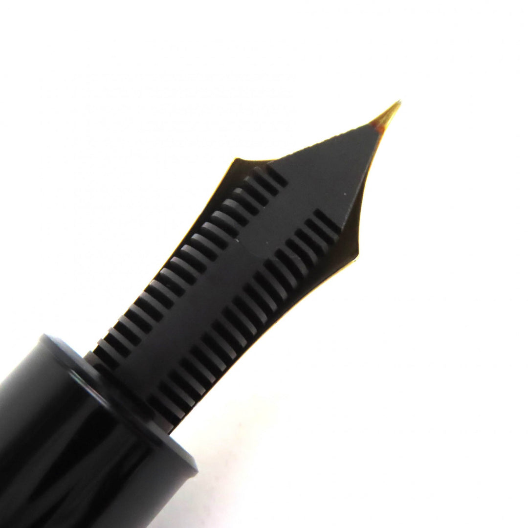 Very Good MONTBLANC fountain pen Meisterstück 149 white star black 18K mens