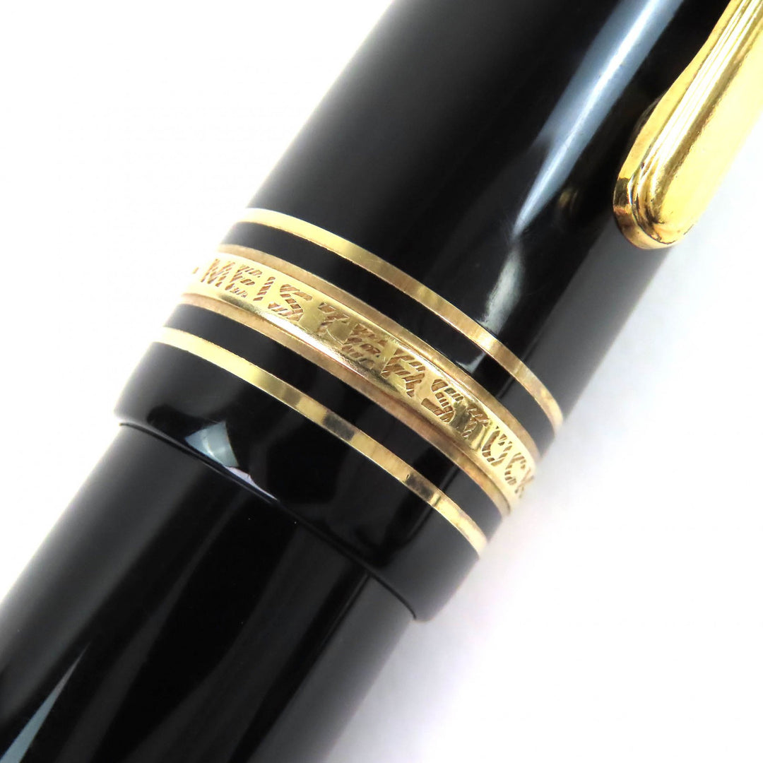 Very Good MONTBLANC fountain pen Meisterstück 149 white star black 18K mens