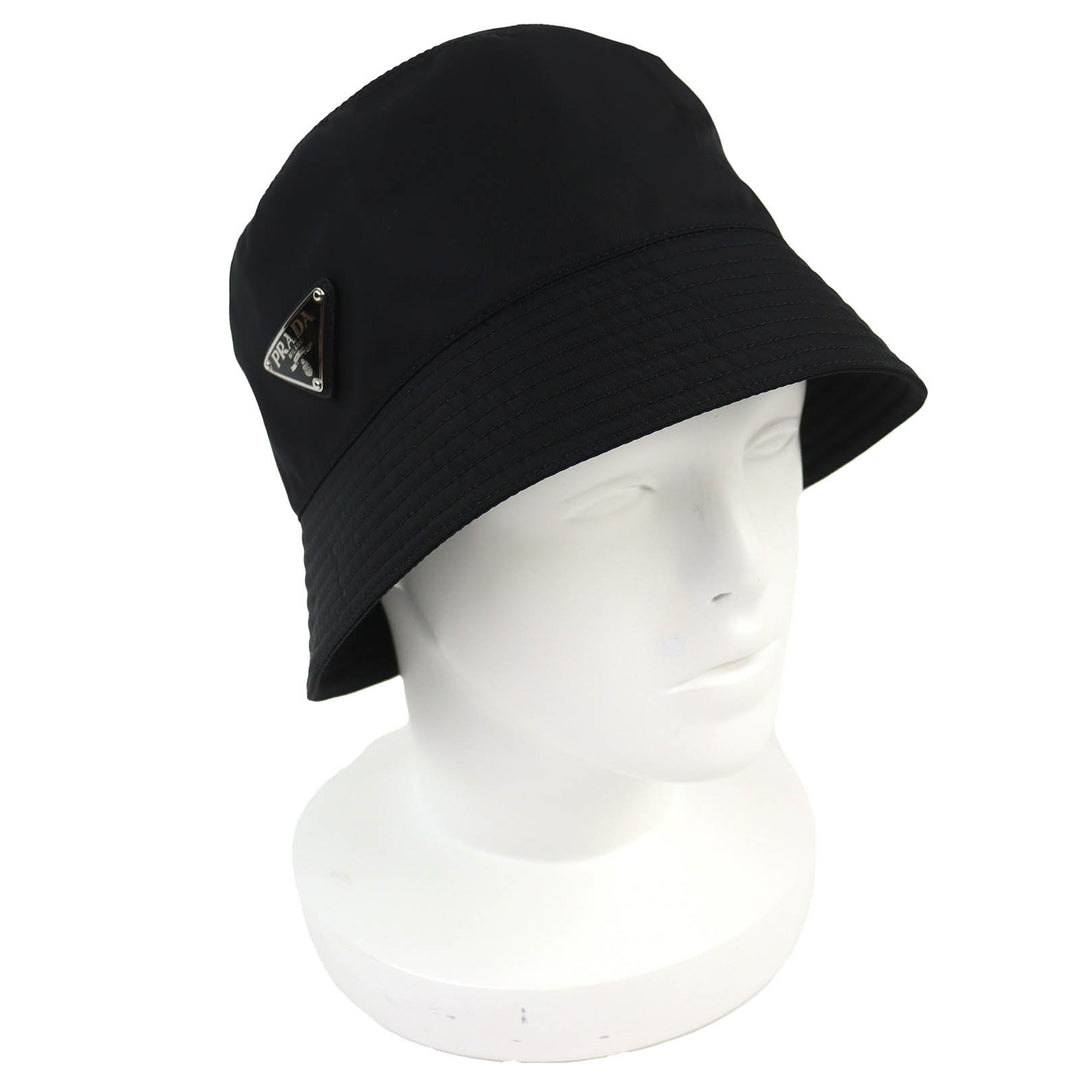 Excellent PRADA Triangle logo triangular plate RE-NYLON buckethat black M 2HC137