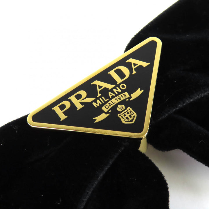 Great PRADA Triangle Logo Triangle Plate Velvet Ribbon Barrette black 1IF154
