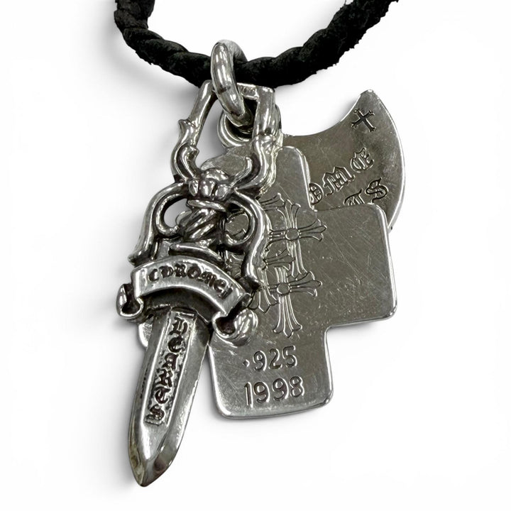 Great CHROME HEARTS Necklace Mid-cycle model Three Trinkets Leatherblade Scroll