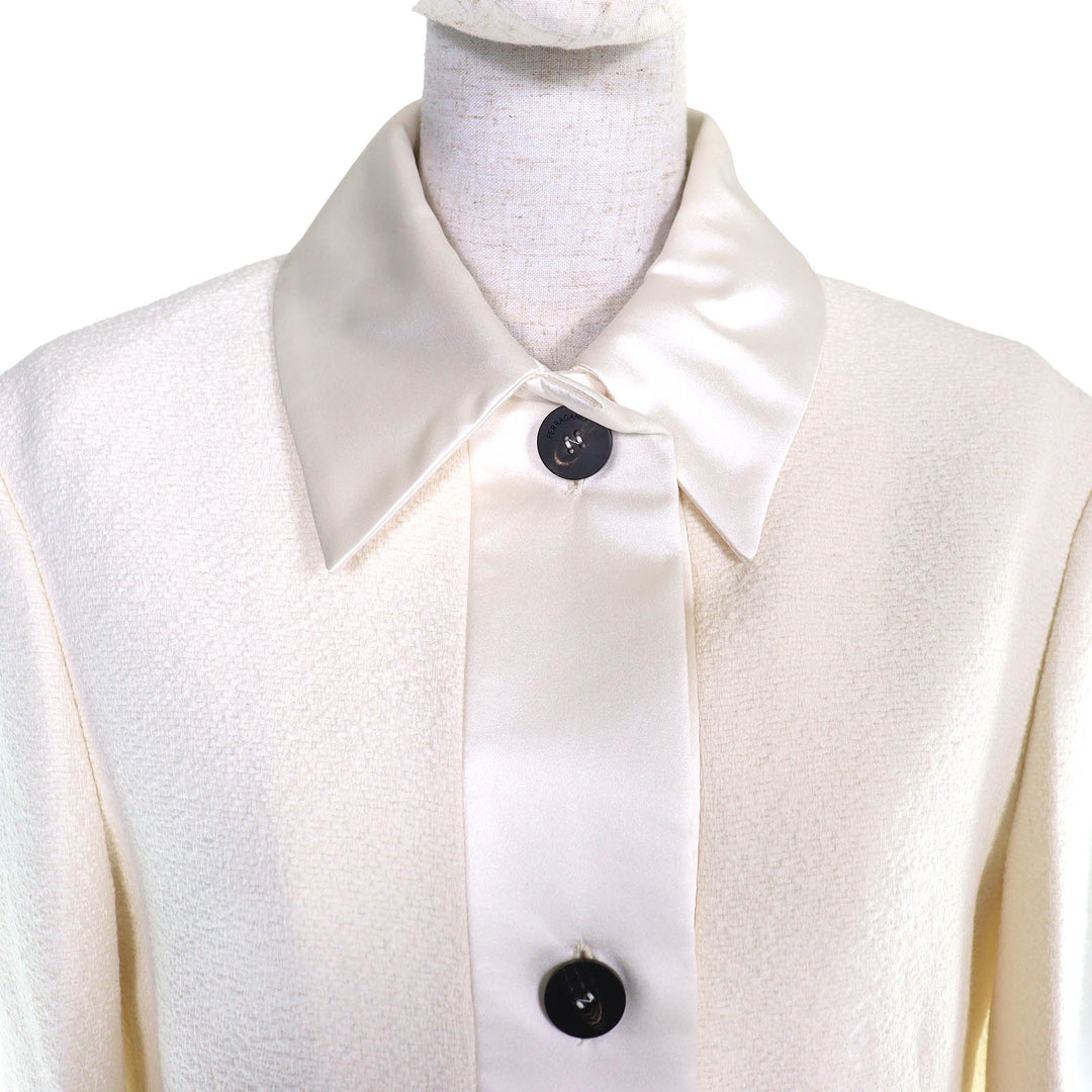 Excellent FERRAGAMO Logo Button Satin Switch Wool Tweed Jacket white 40 0763654