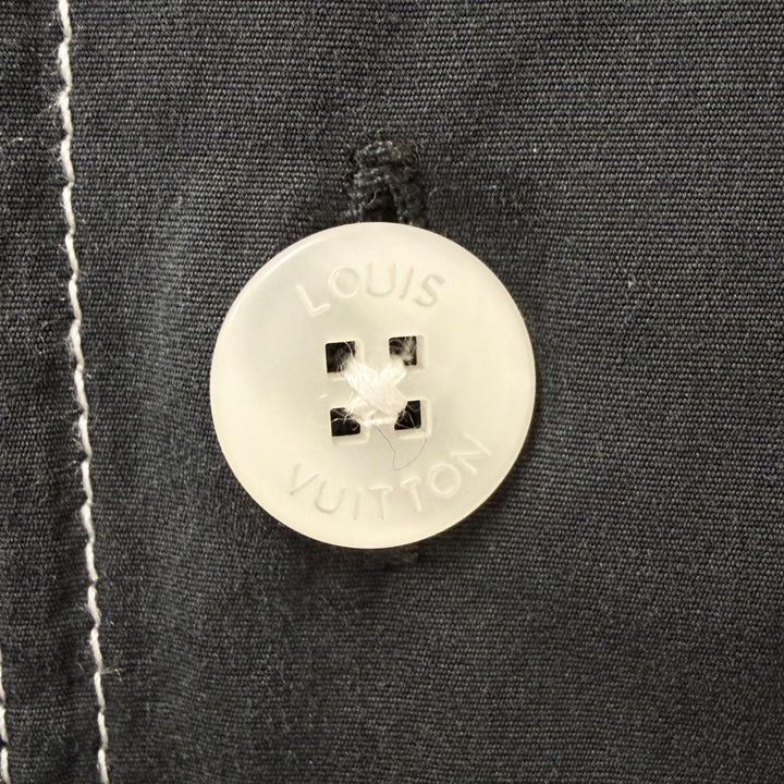Great LOUIS VUITTON Short sleeve shirt LV logo patch black cotton mens