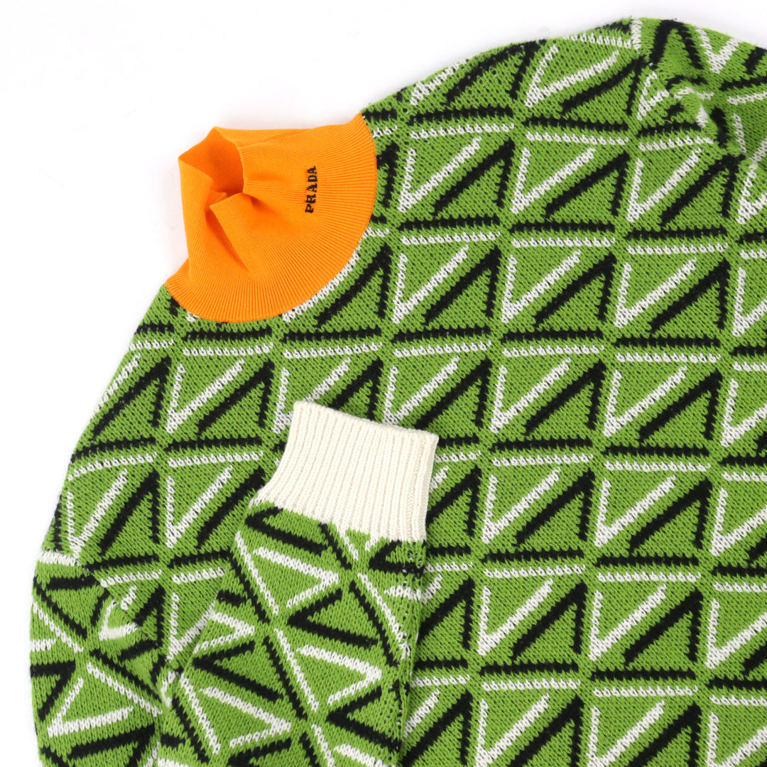 Excellent PRADA knit 29% Cashmere, Logo Embroidered Triangle Pattern 48 UMR536