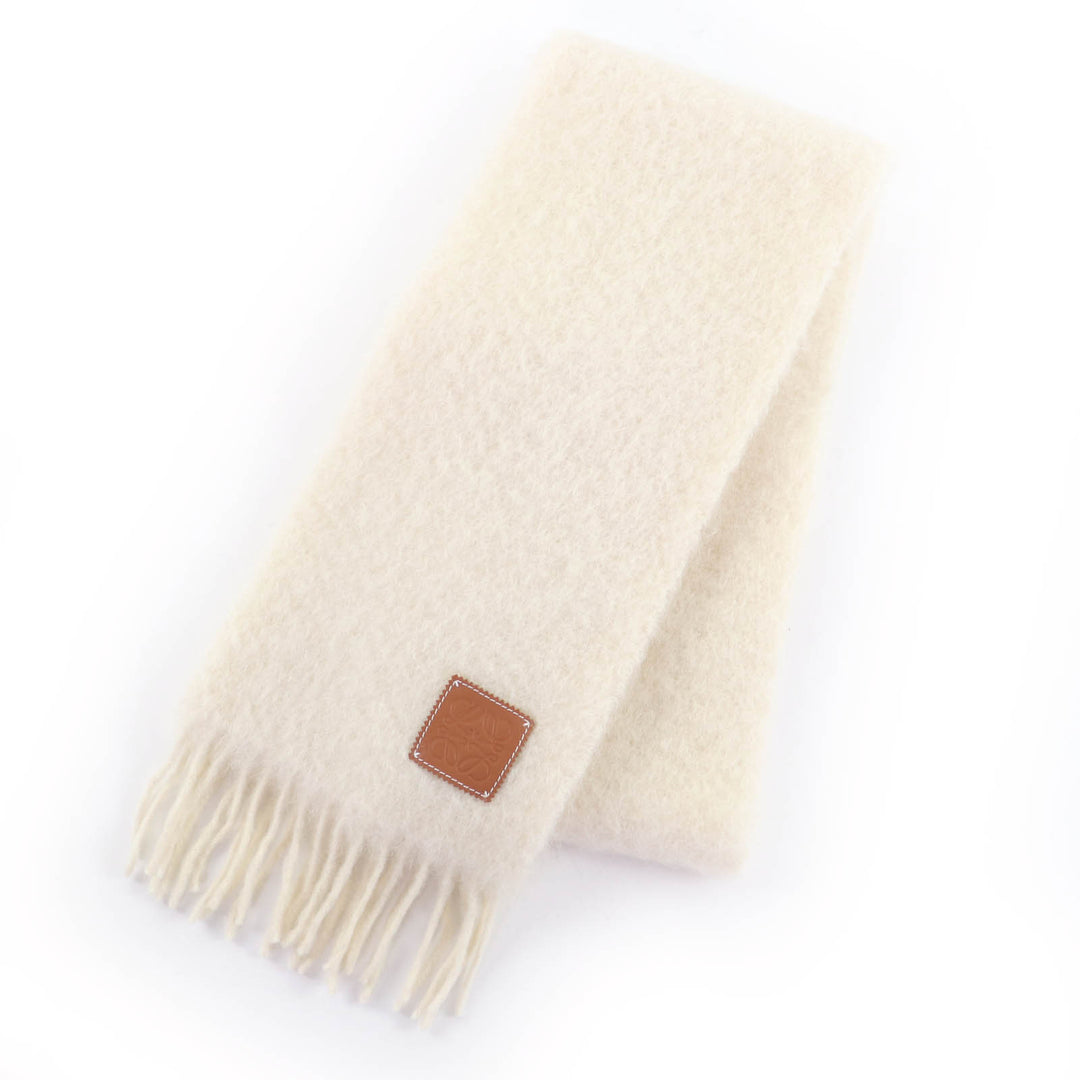 Great LOEWE Scarf Leather Anagram patch with fringe Ivory mohair A-28003861