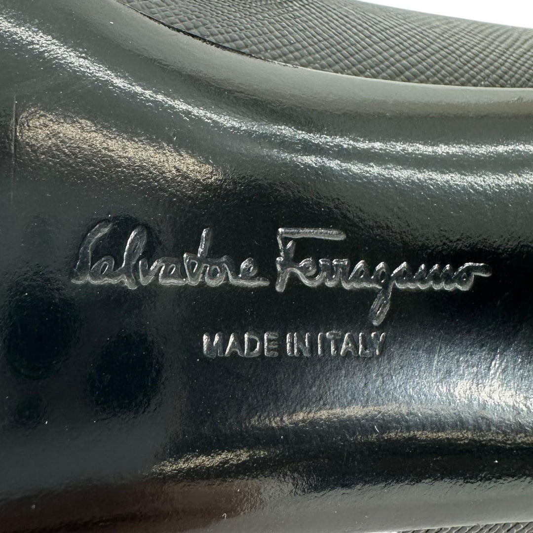 Pristine Salvatore Ferragamo pumps GanciniMetal black leather Women 7