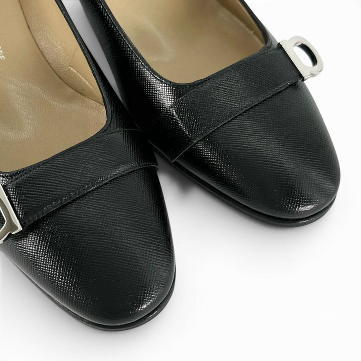 Pristine Salvatore Ferragamo pumps GanciniMetal black leather Women 7