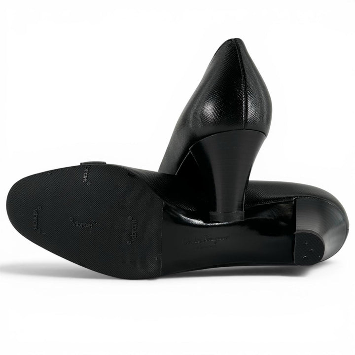 Pristine Salvatore Ferragamo pumps GanciniMetal black leather Women 7