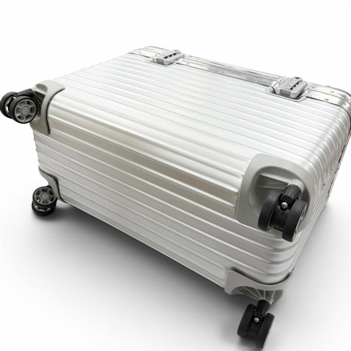 Great RIMOWA Carry Bag Topaz Pilot Equipped with TSA lock, 4 wheels