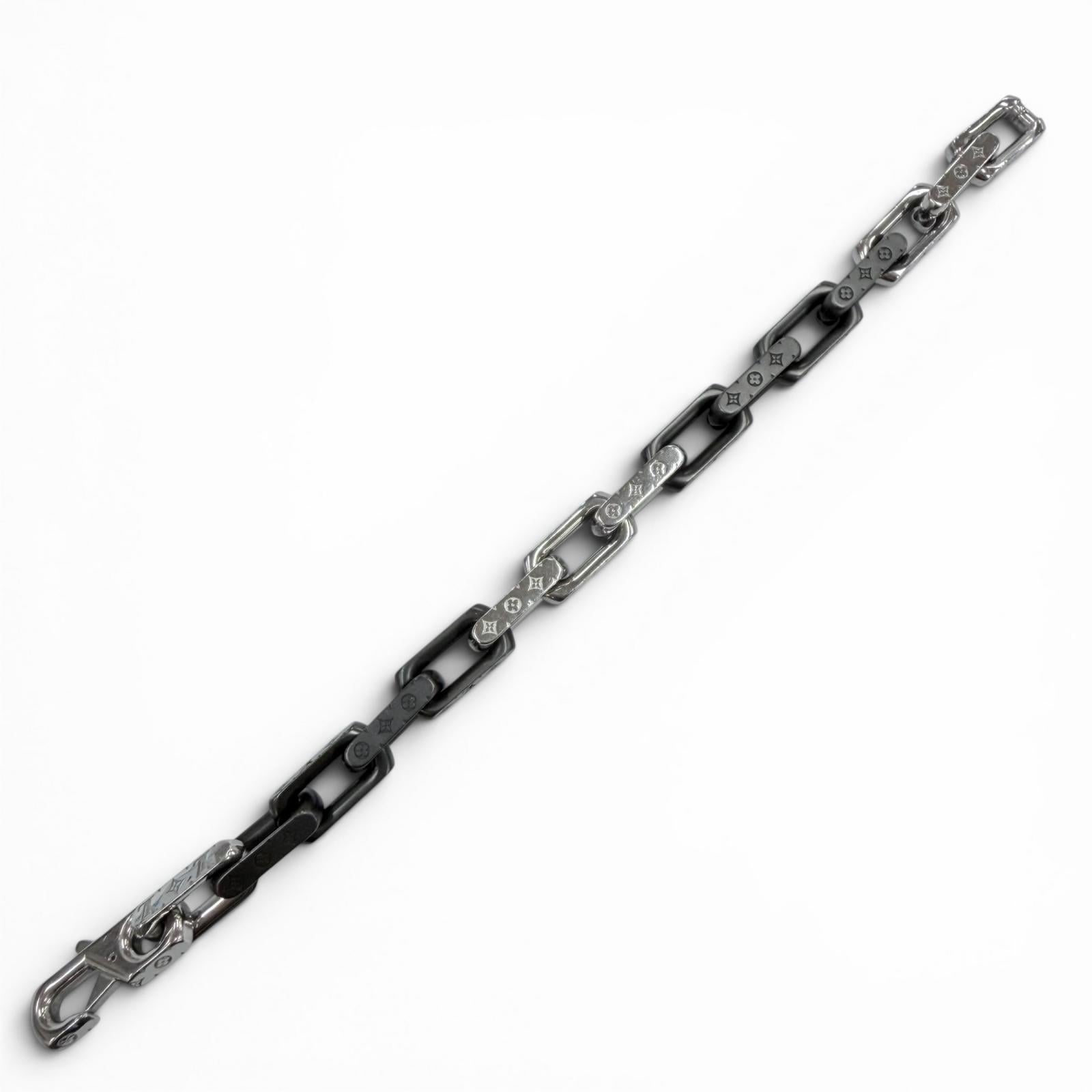 Great LOUIS VUITTON bracelet Monogram Chain Bracelet Silver mens