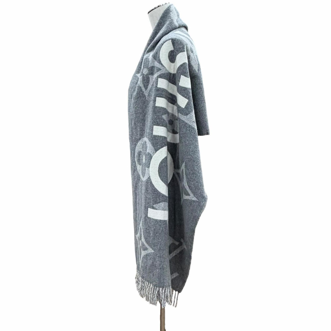 Excellent LOUIS VUITTON Scarf Echarpe Monogram Capital gray Women M73455