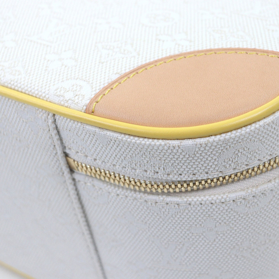 Excellent LOUIS VUITTON suitcase Monogram jacquard with natural leather trim