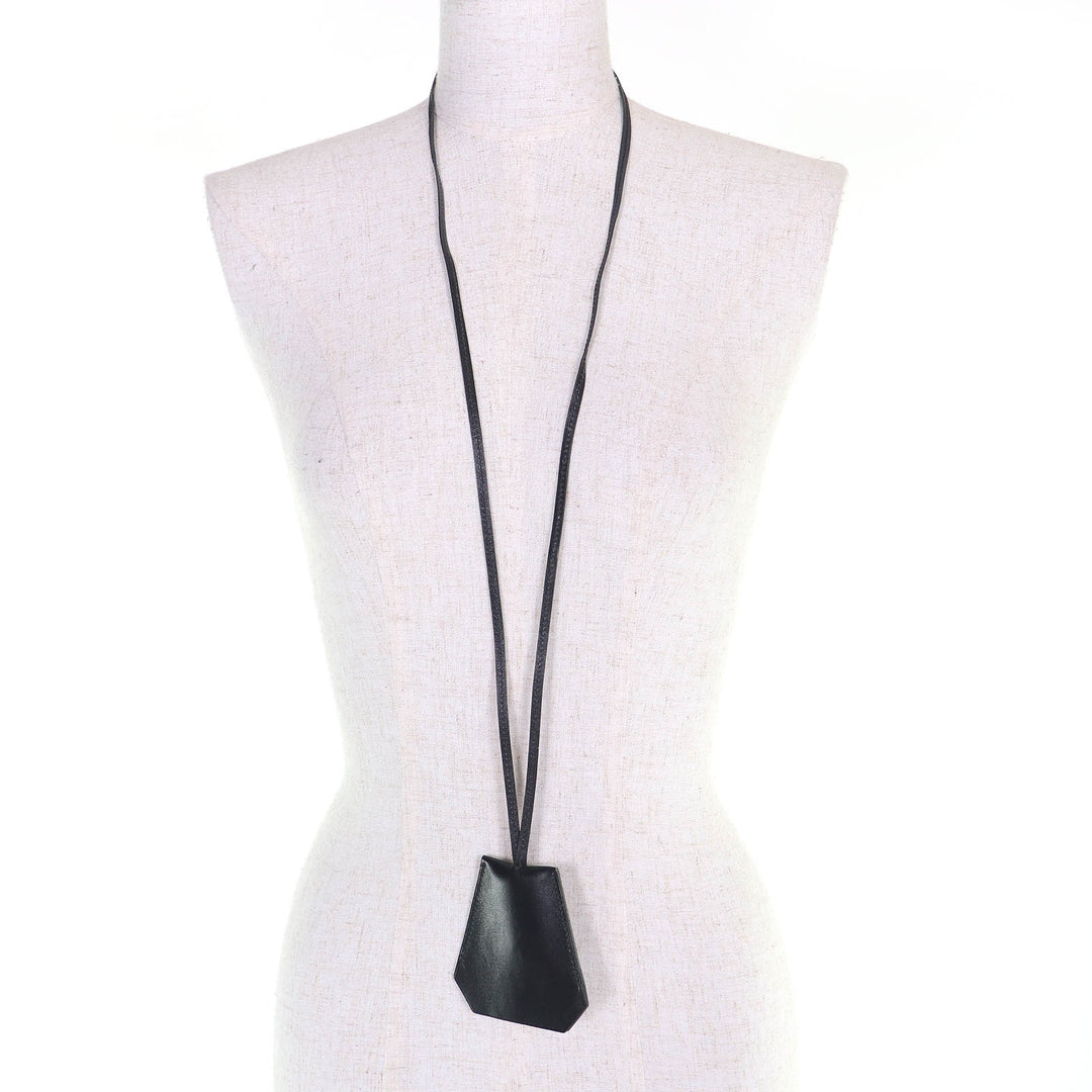 Excellent HERMES Necklace Margiela period leather clochette black leather Women