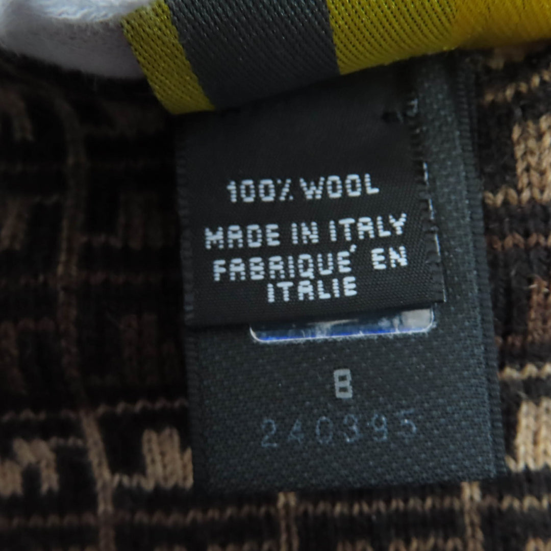 Great FENDI Scarf FF Logo Micro Zucca Pattern Knit Brown wool Women
