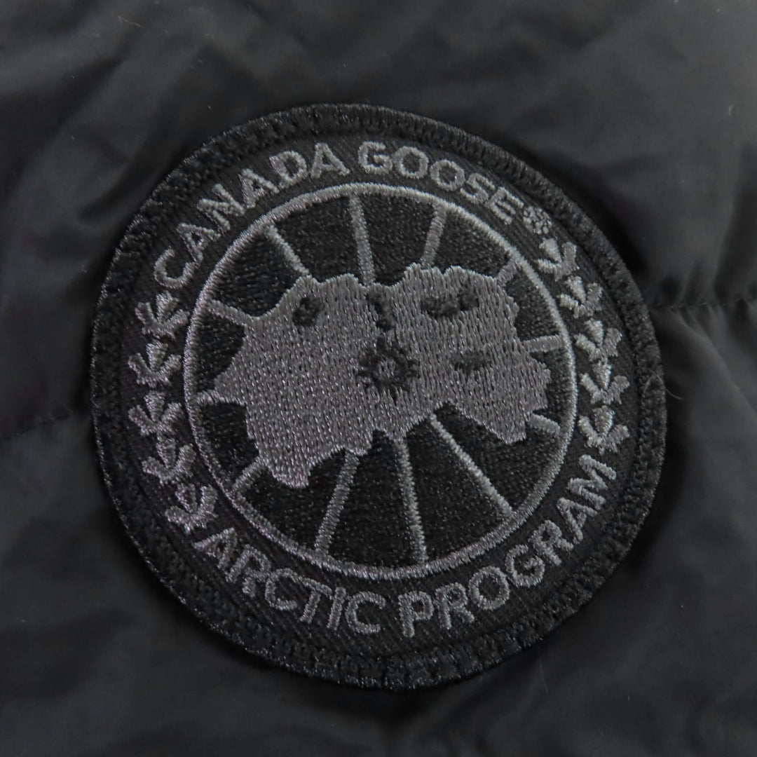 Pristine CANADA GOOSE down coat Byward Parka Logo patch and hood black XS 2610LB