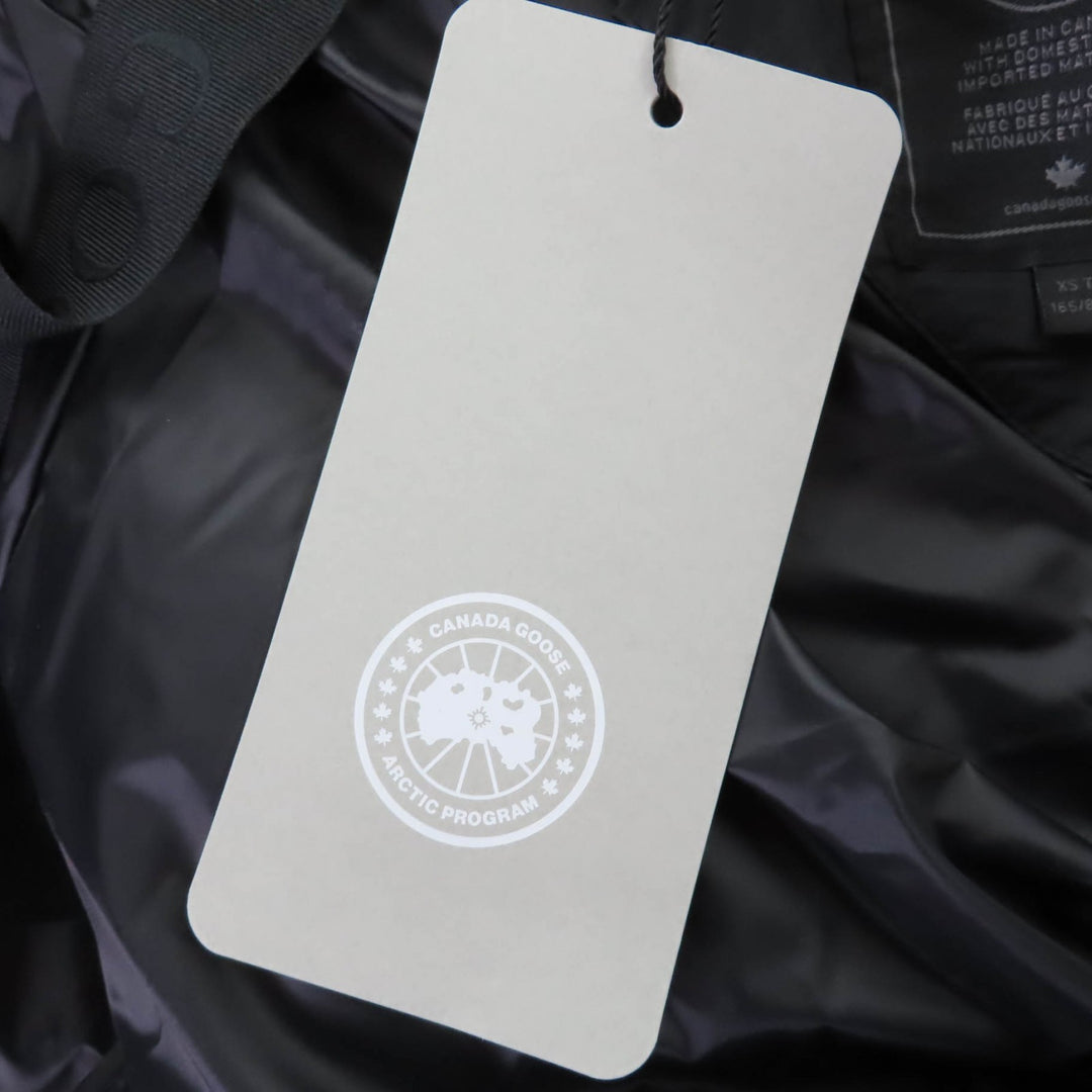 Pristine CANADA GOOSE down coat Byward Parka Logo patch and hood black XS 2610LB