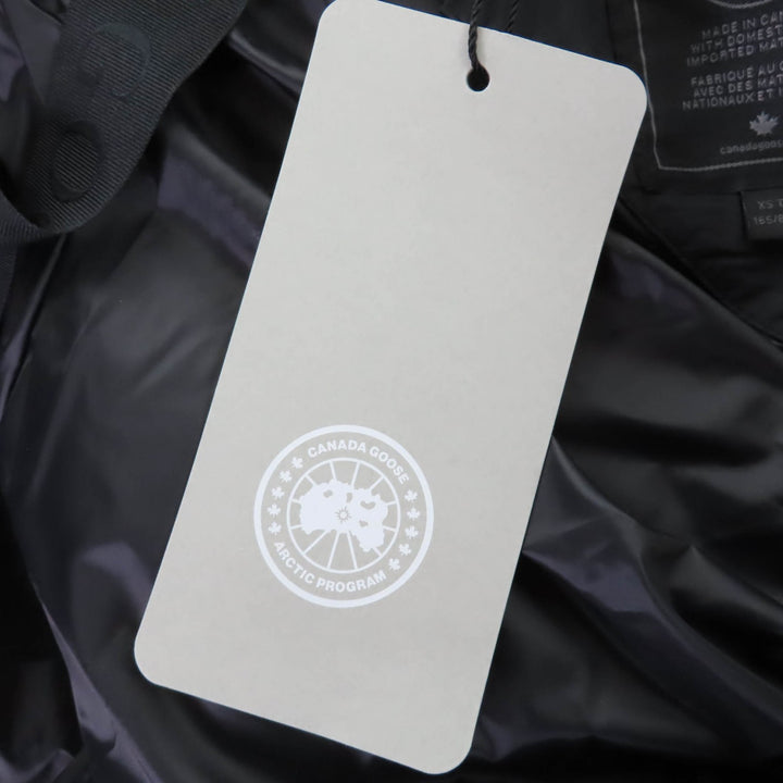 Pristine CANADA GOOSE down coat Byward Parka Logo patch and hood black XS 2610LB