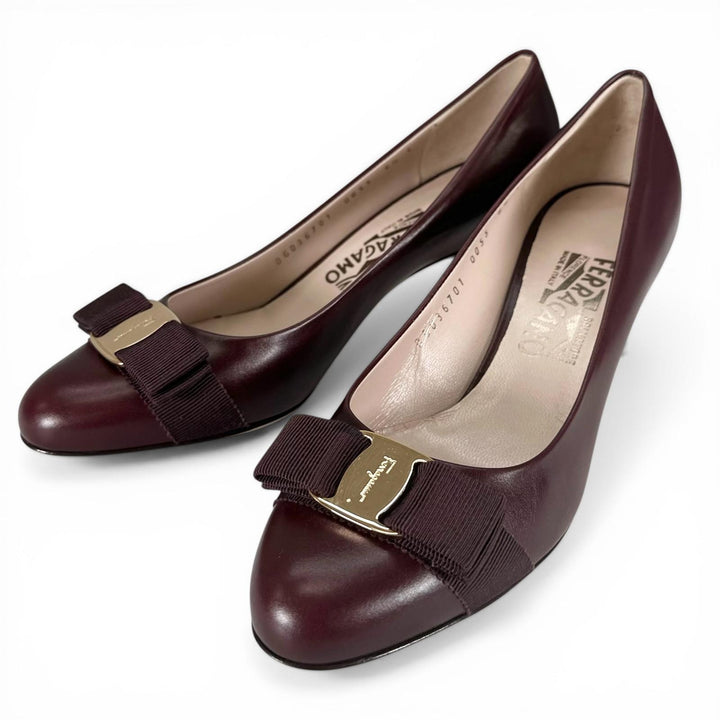 Pristine Salvatore Ferragamo pumps CARLA 55 Vara ribbon Brown leather Women 6.5