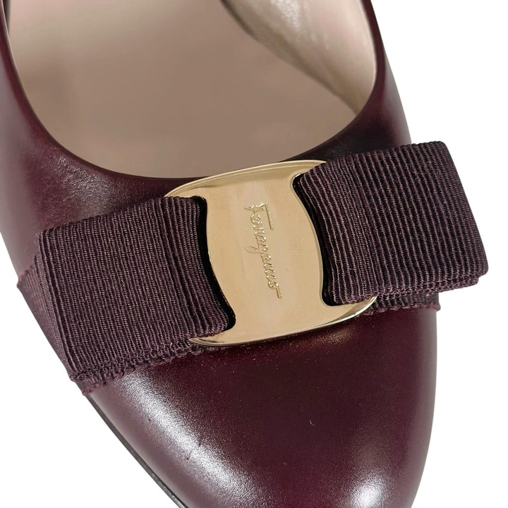 Pristine Salvatore Ferragamo pumps CARLA 55 Vara ribbon Brown leather Women 6.5