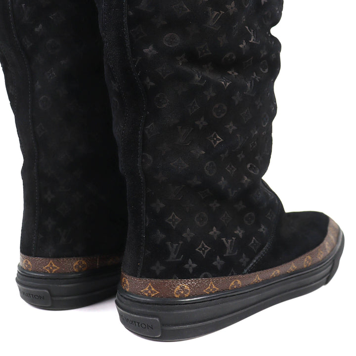 Great LOUIS VUITTON Knee-high boots Snowball Line Monogrammed shearling 38.5