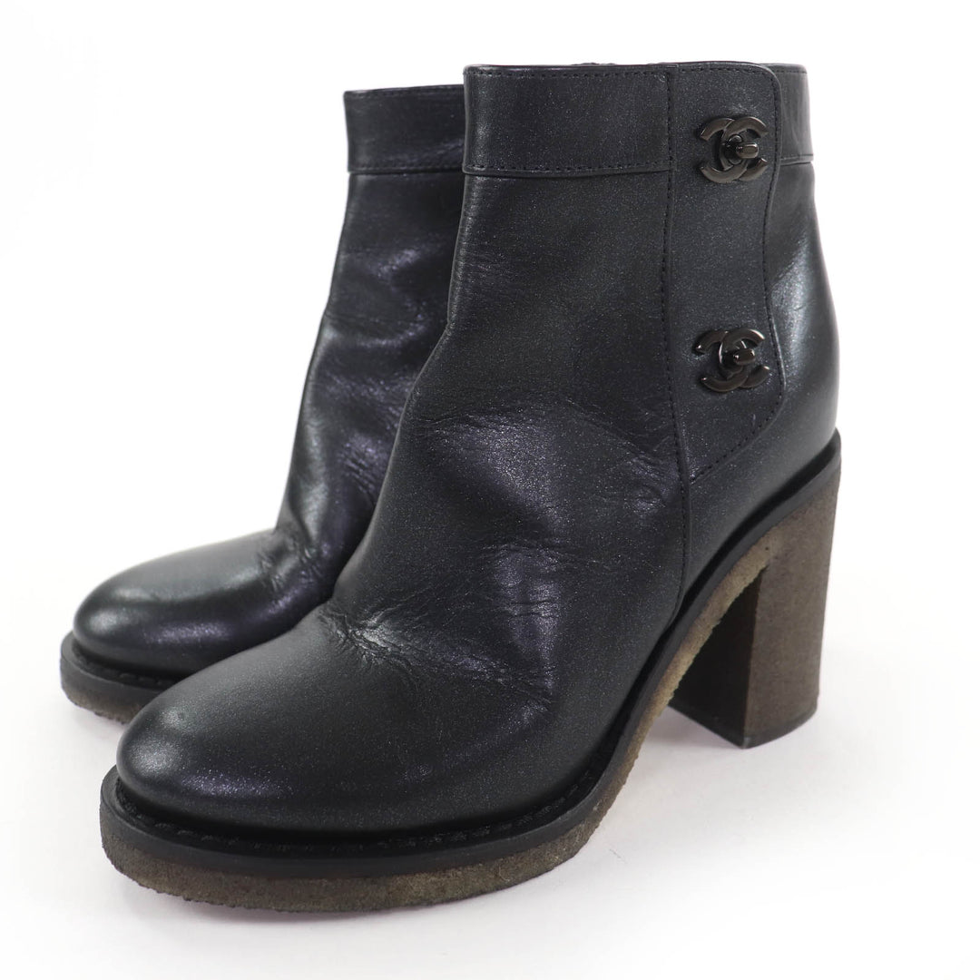 Great CHANEL short boots Double COCO Mark turn lock lamé leather black 36 G31285