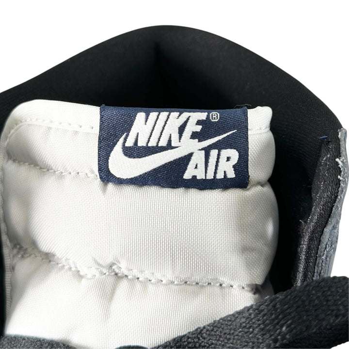 Pristine NIKE High cut sneakers Air Jordan 1 Retro High OG Air Jordan Navy mens