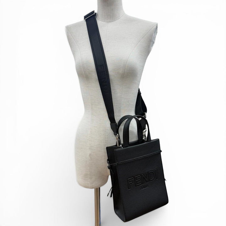 Excellent FENDI Shoulder Bag black leather Women 7VA584