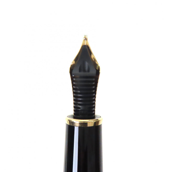 Great MONTBLANC fountain pen Meisterstück Classic white star black 14K mens