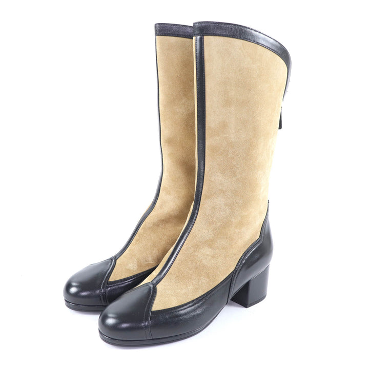 Pristine CHANEL Knee-high boots beige Suede leather Women 38 25A G46591