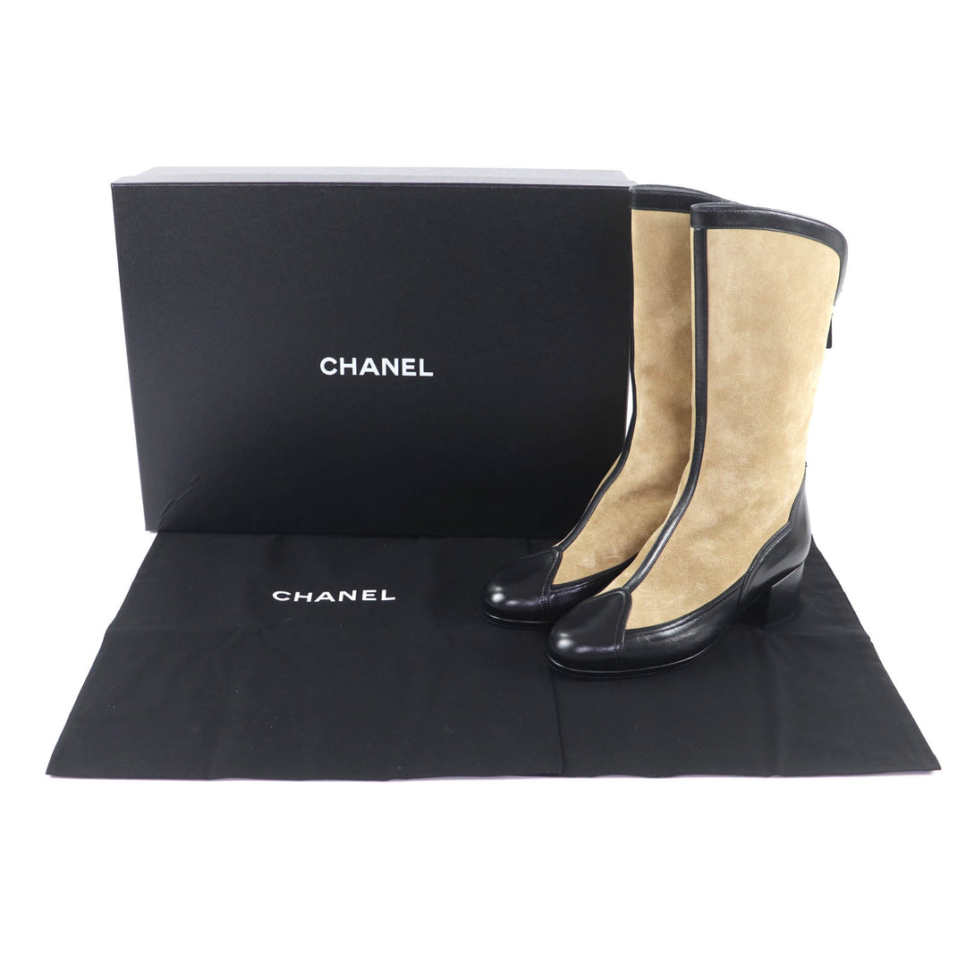 Pristine CHANEL Knee-high boots beige Suede leather Women 38 25A G46591