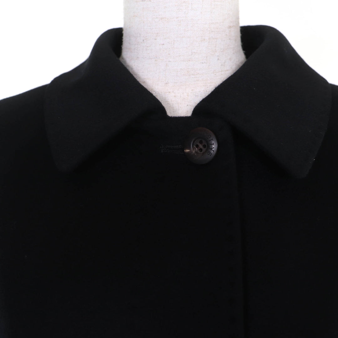 Excellent Burberrys coat Made with Italian fabric,hidden placket 36