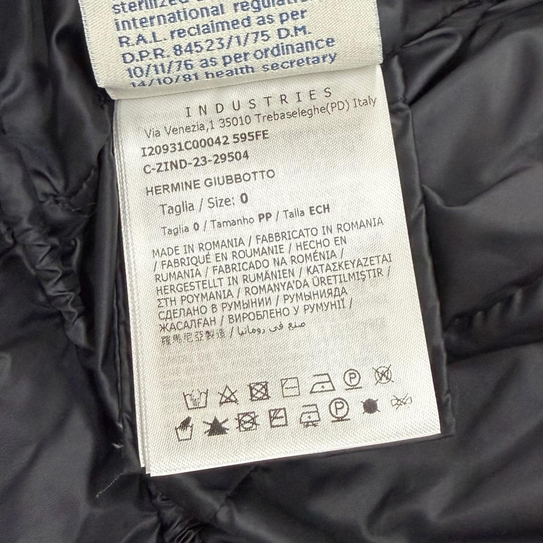 Great MONCLER down coat HERMINE Logo patch and hood black Nylon Women 0