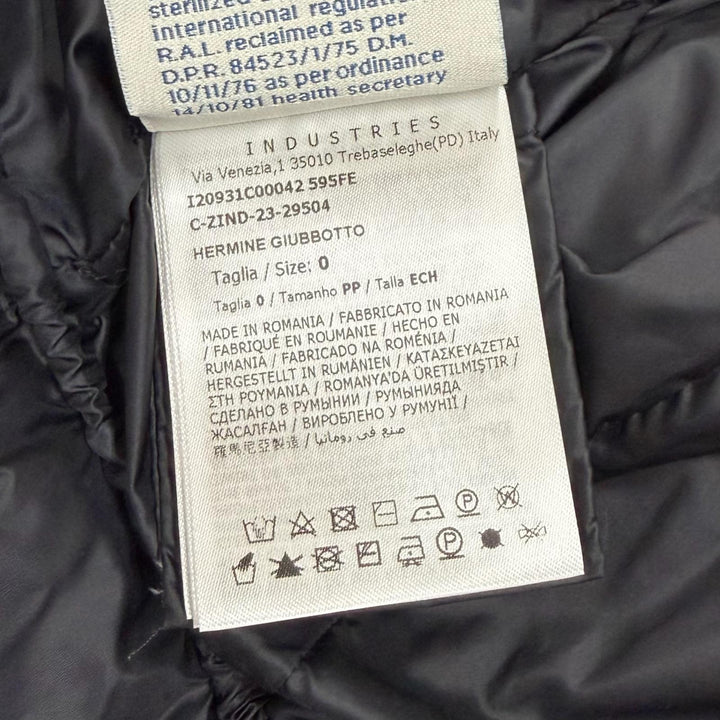 Great MONCLER down coat HERMINE Logo patch and hood black Nylon Women 0