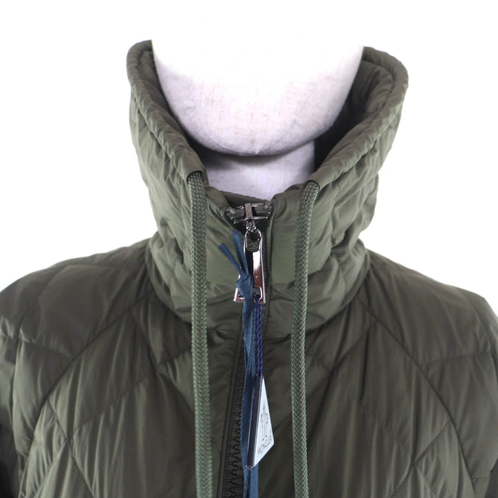 Pristine MONCLER down coat CAPRIER With logo, long length khaki Nylon Women 0