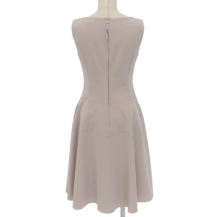 Excellent FOXEY NEW YORK one piece V-neck sleeveless flared dress beige 38 41011