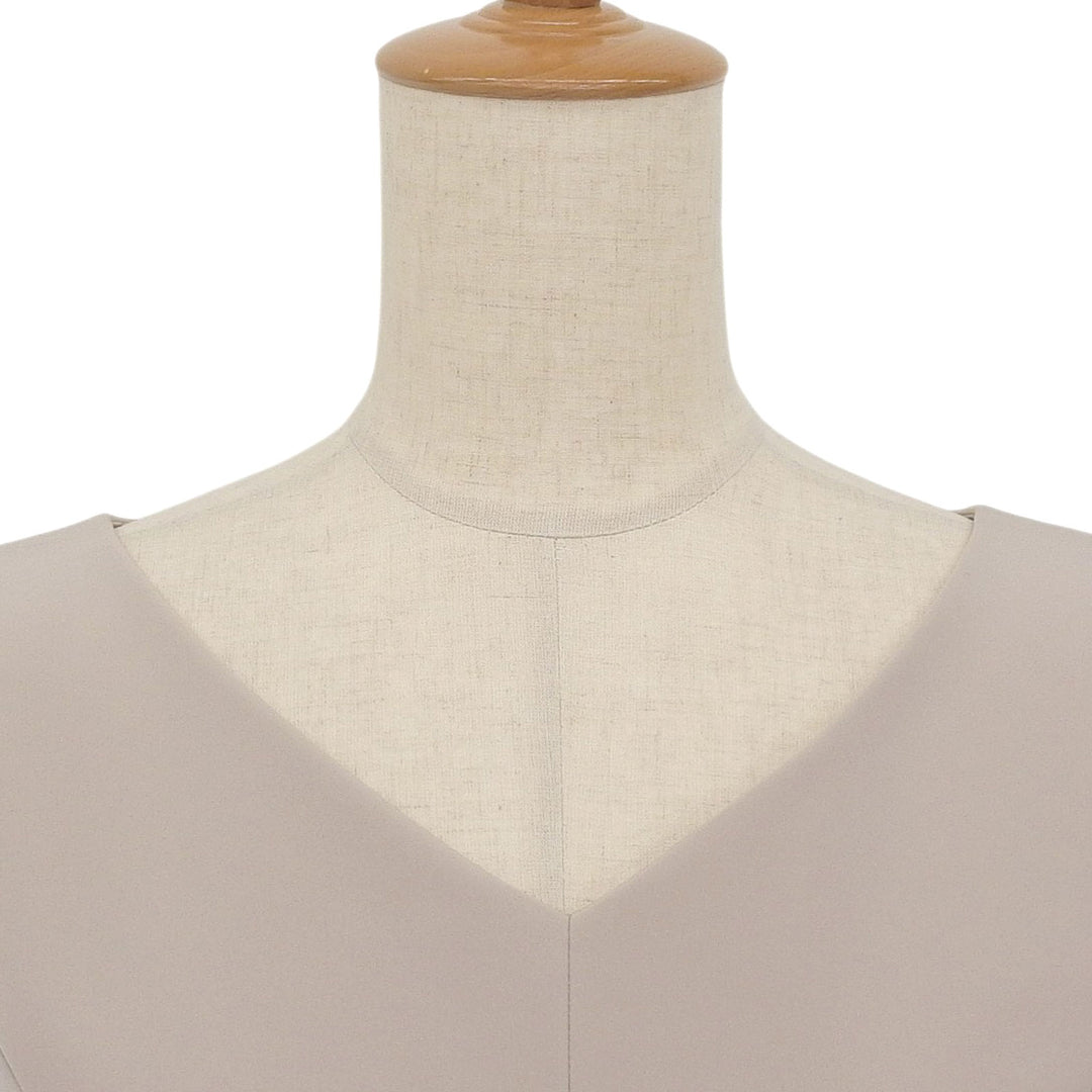 Excellent FOXEY NEW YORK one piece V-neck sleeveless flared dress beige 38 41011