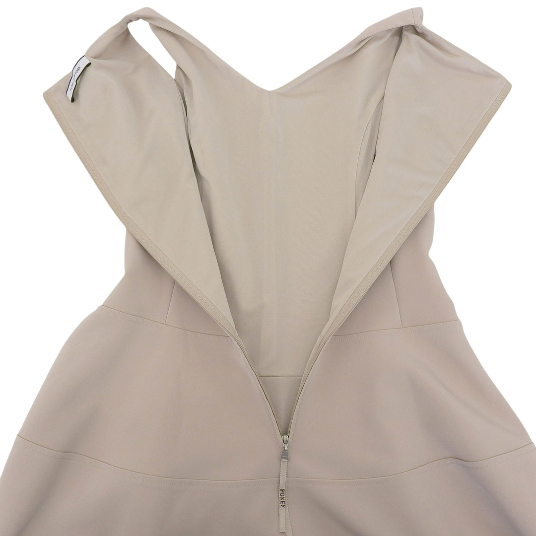 Excellent FOXEY NEW YORK one piece V-neck sleeveless flared dress beige 38 41011