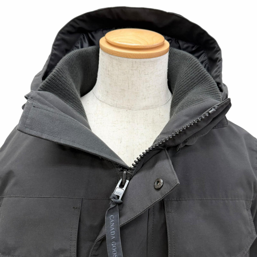 Very Good CANADA GOOSE Down jacket Black label black polyester