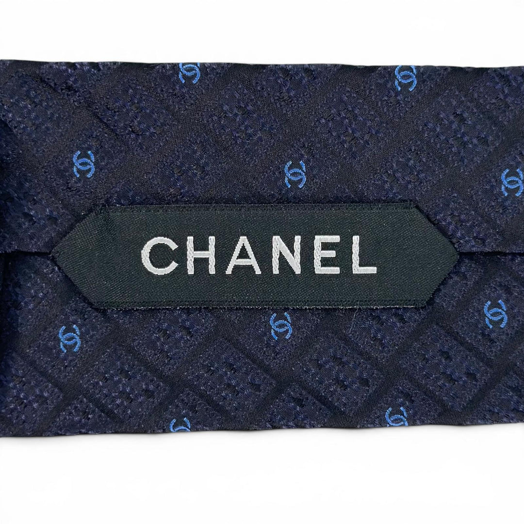 Pristine CHANEL tie COCO MarkPattern Jacquard Dark navy silk mens