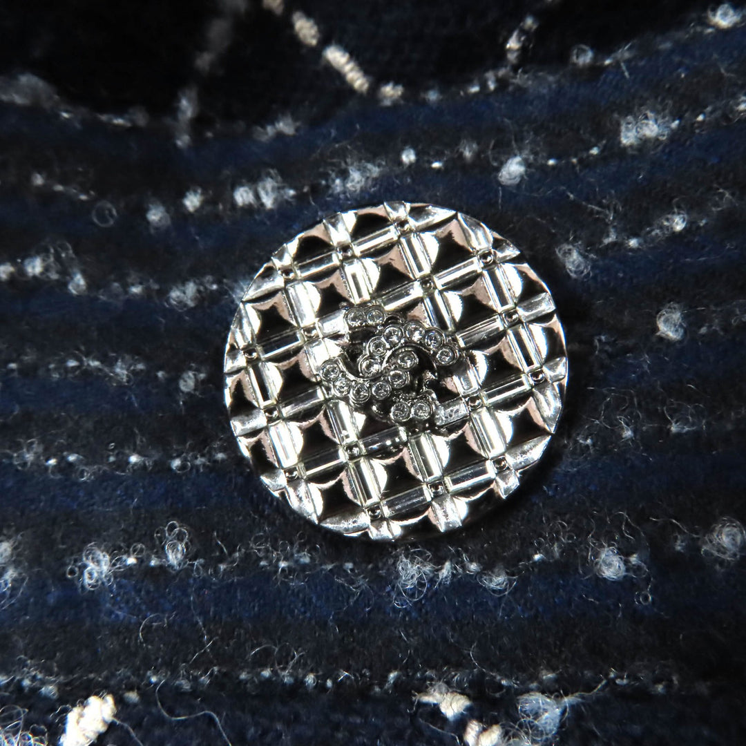 Excellent CHANEL Runway-style COCO Button Tweed Coat Navy wool Women 34 P73110