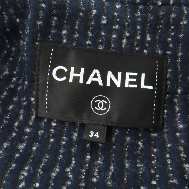 Excellent CHANEL Runway-style COCO Button Tweed Coat Navy wool Women 34 P73110