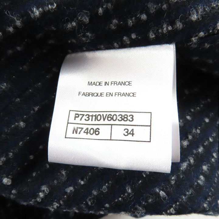 Excellent CHANEL Runway-style COCO Button Tweed Coat Navy wool Women 34 P73110