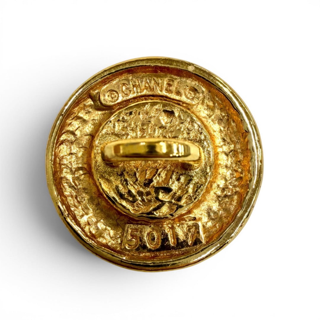 Great CHANEL button COCO Mark gold Women