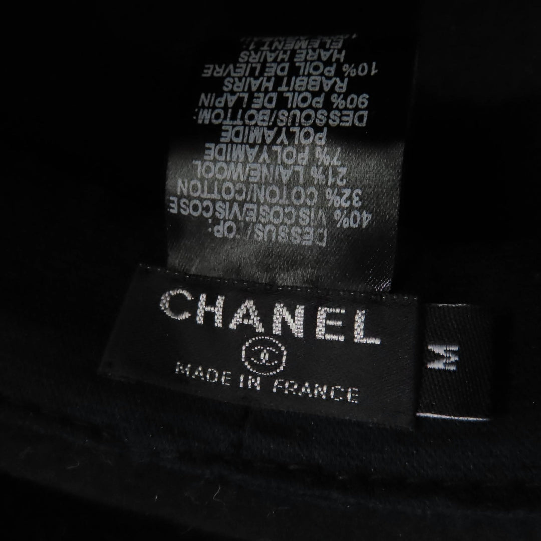 Excellent CHANEL hat Leather accents and tweed pink Women M 16K