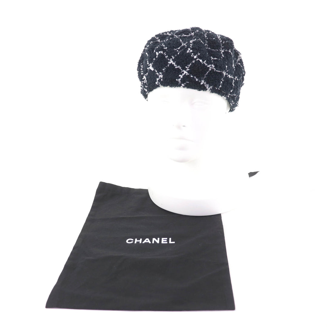 Great CHANEL beret COCO Mark lattice pattern tweed black cotton Women M 19C