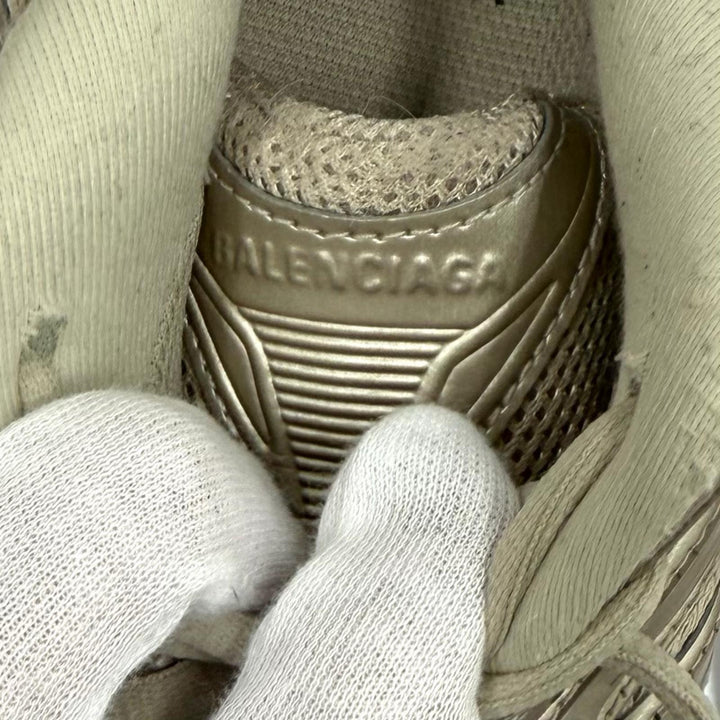 Great BALENCIAGA sneakers Bouncer Logo-emblazoned mesh lace-up shoes 24 685611