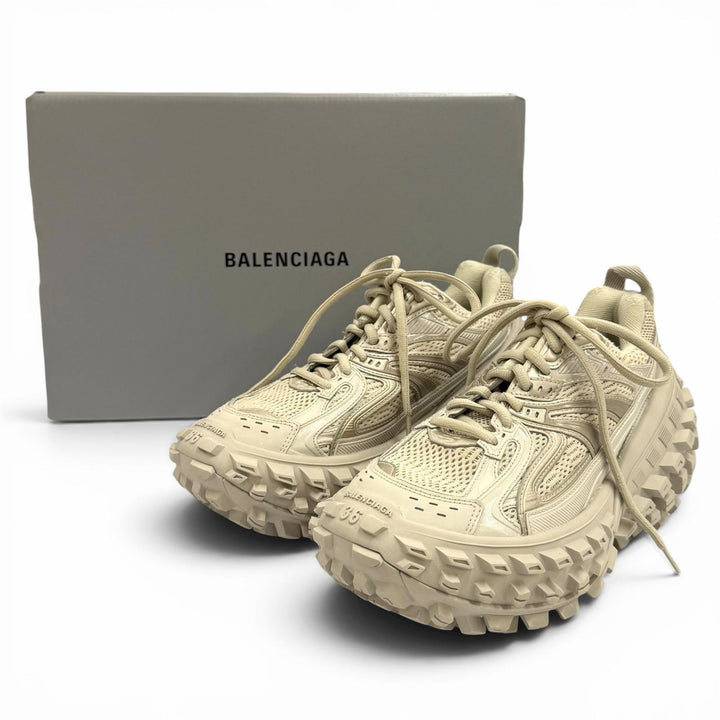 Great BALENCIAGA sneakers Bouncer Logo-emblazoned mesh lace-up shoes 24 685611