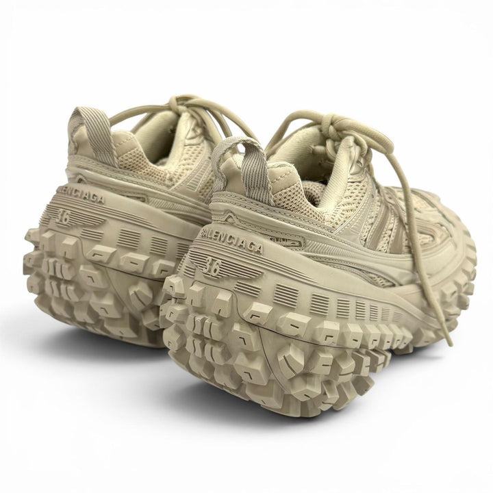 Great BALENCIAGA sneakers Bouncer Logo-emblazoned mesh lace-up shoes 24 685611